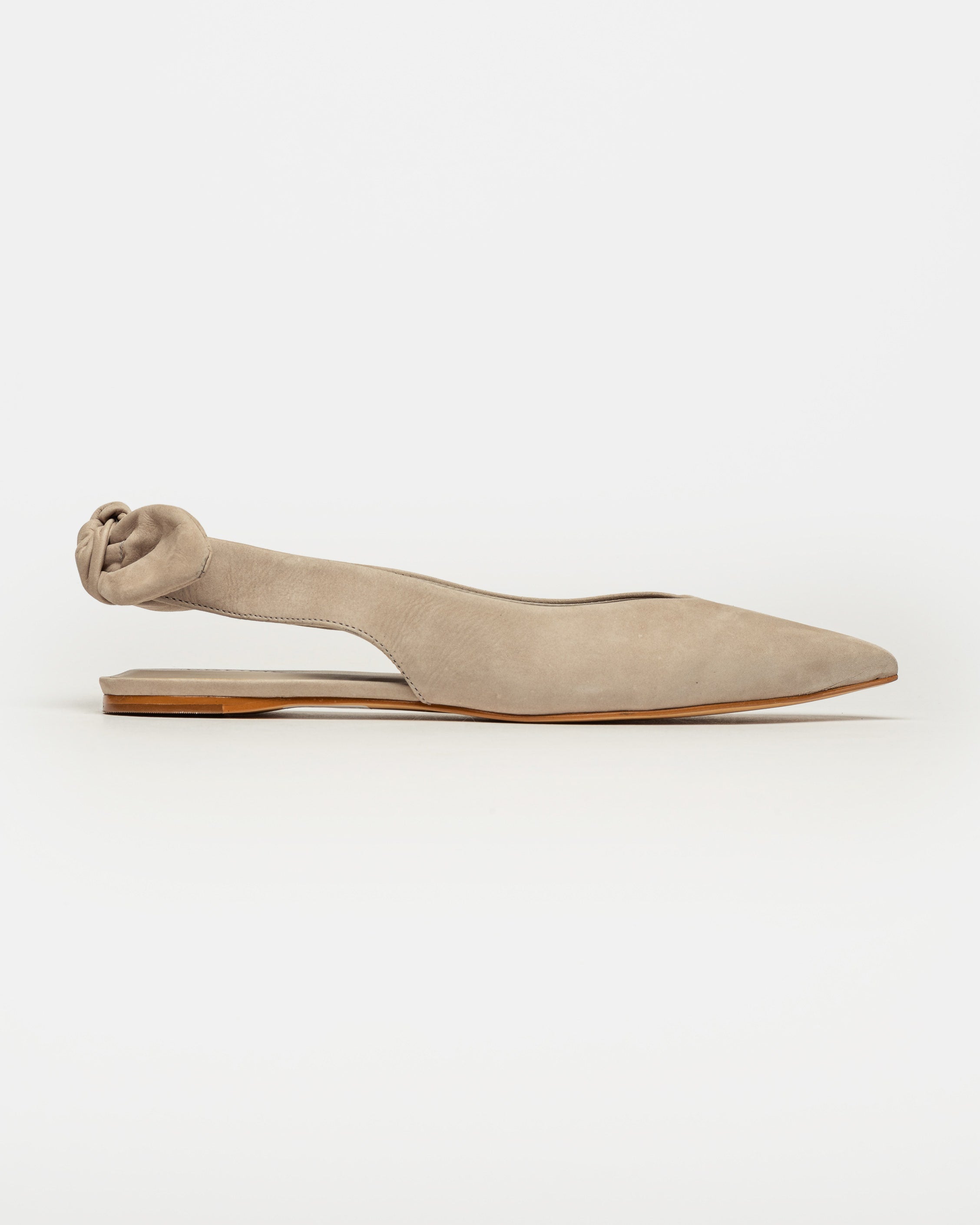MULE CLAIRE EN CUERO NOBUK