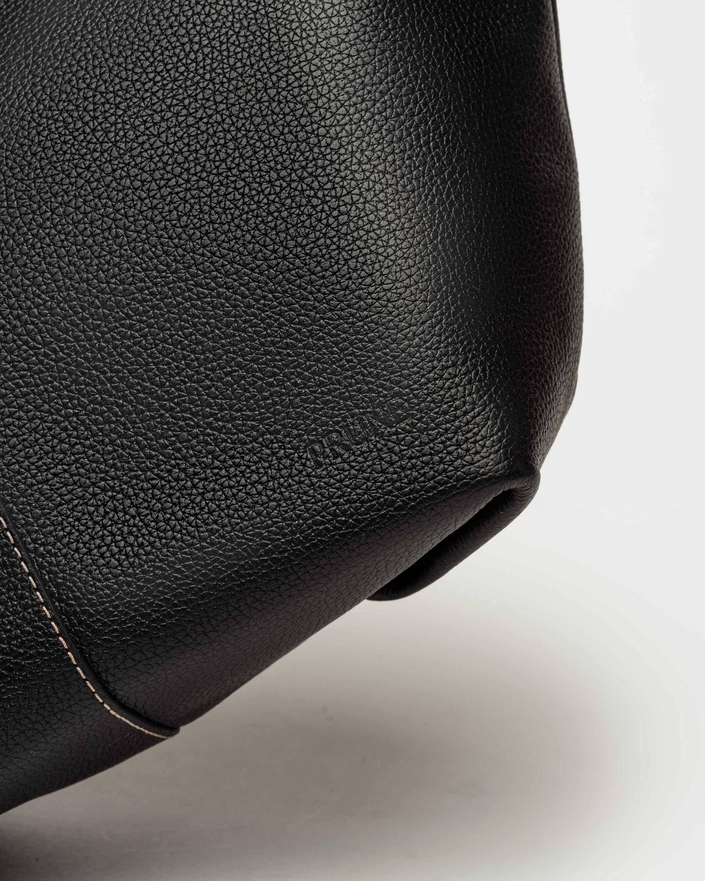 Cartera de mano The Flapper en cuero graneado