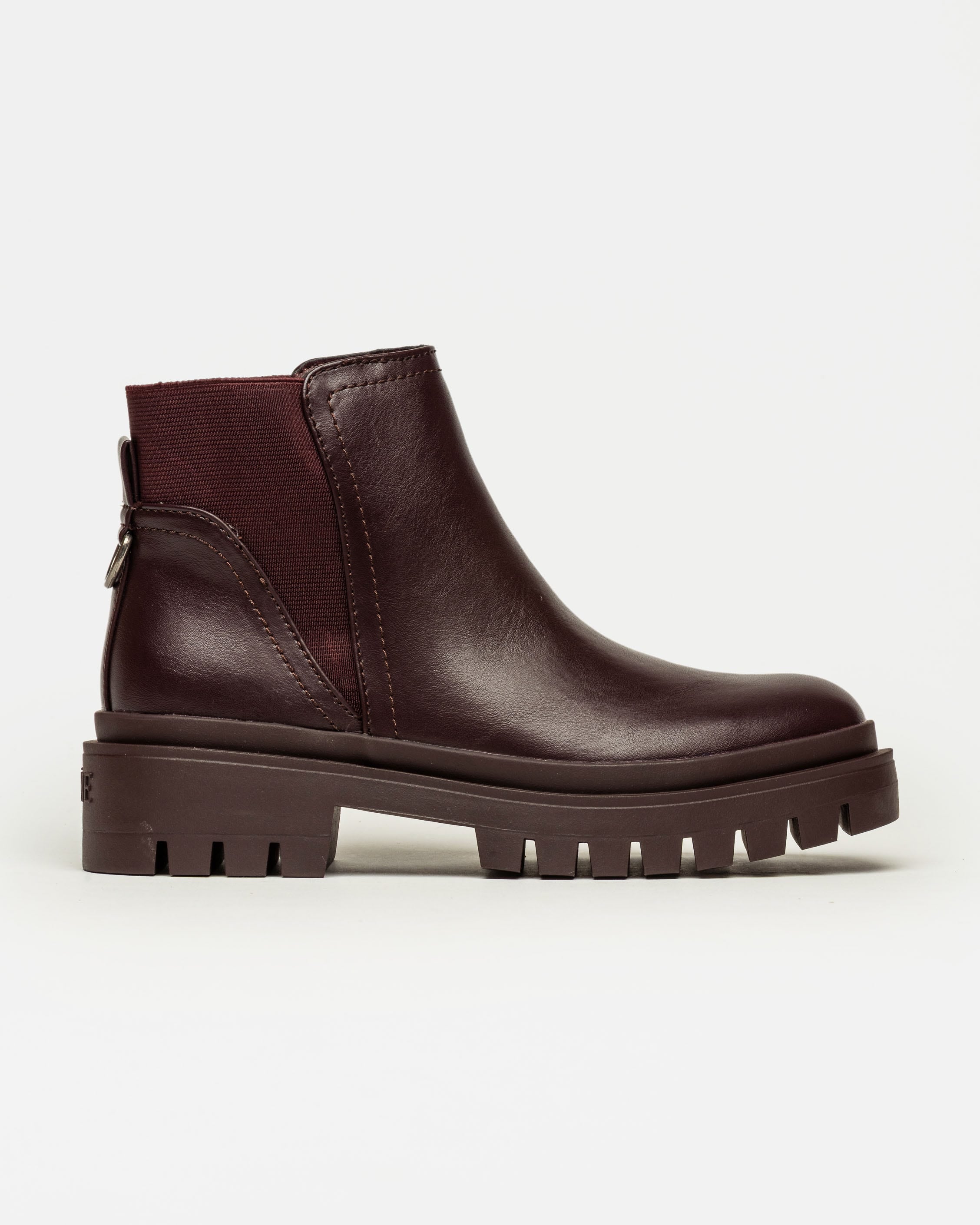 Bota caña baja Scott en efecto cuero