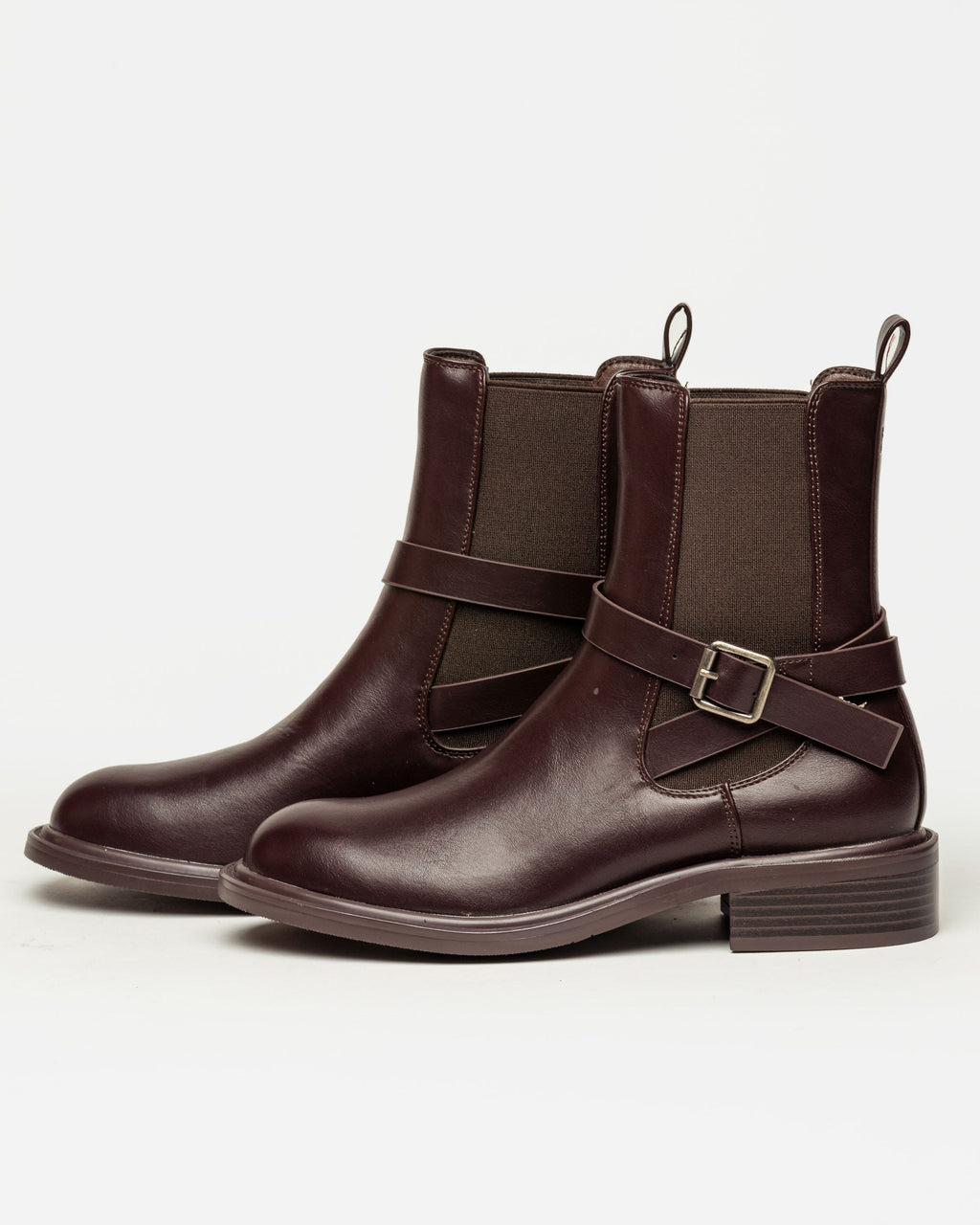 Bota caña media York en efecto cuero