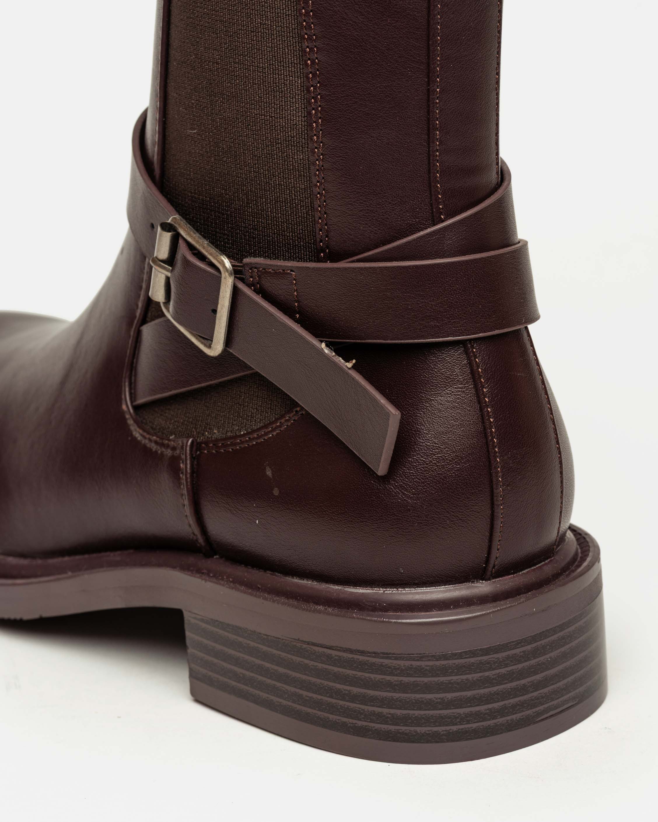 Bota caña media York en efecto cuero