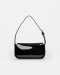 CARTERA AL HOMBRO LEAF EN EFECTO CUERO CHAROL