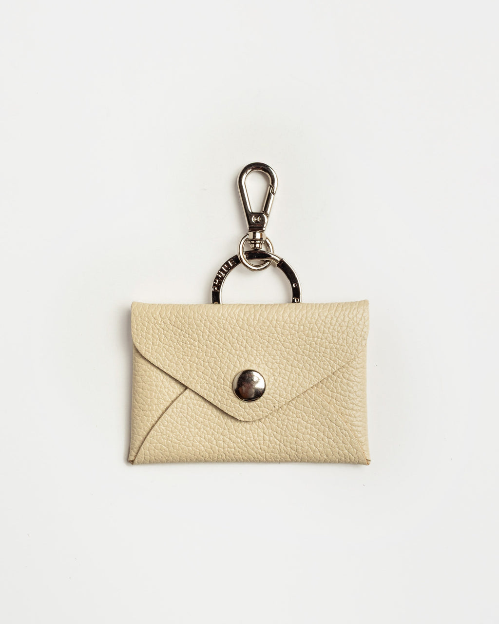 Llavero Charm Mila en cuero graneado