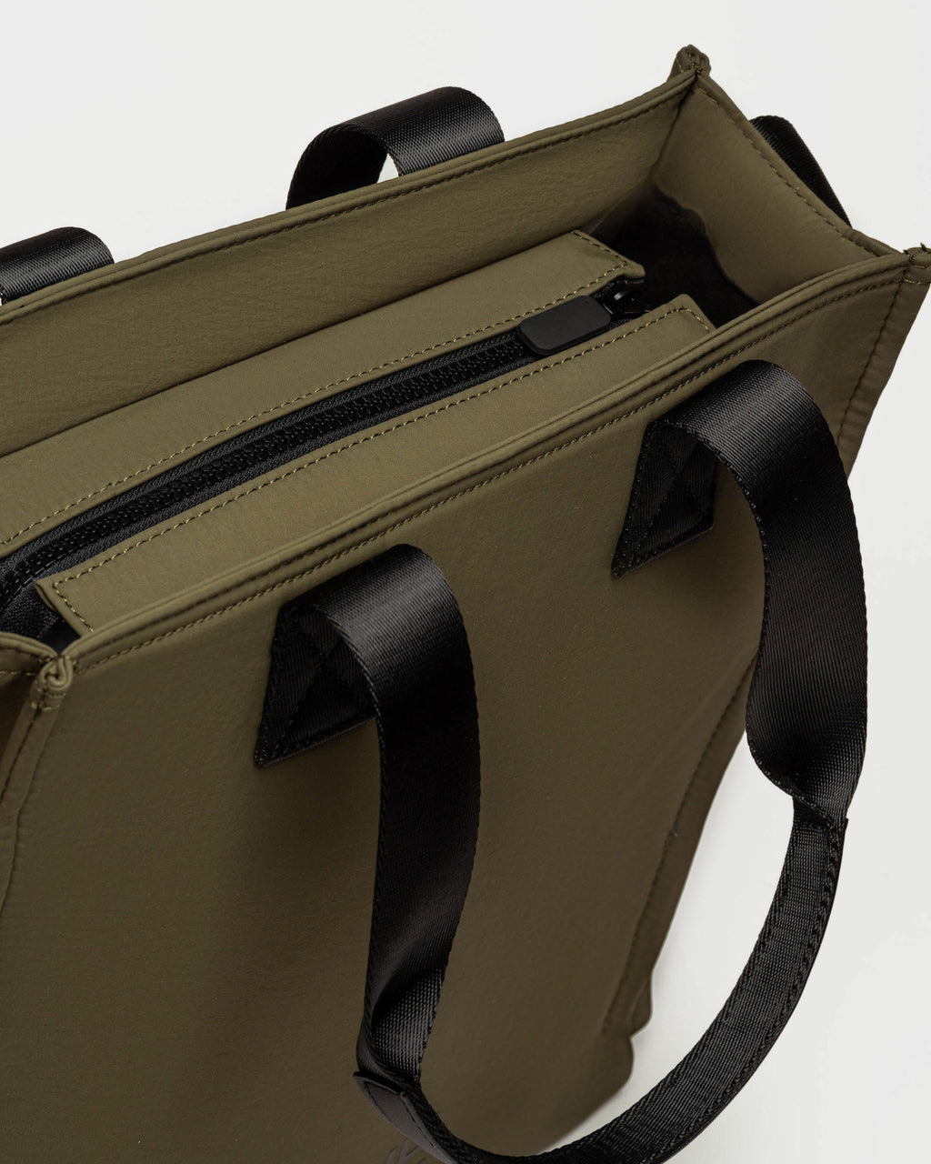 Cartera al hombro Flight en Nylon
