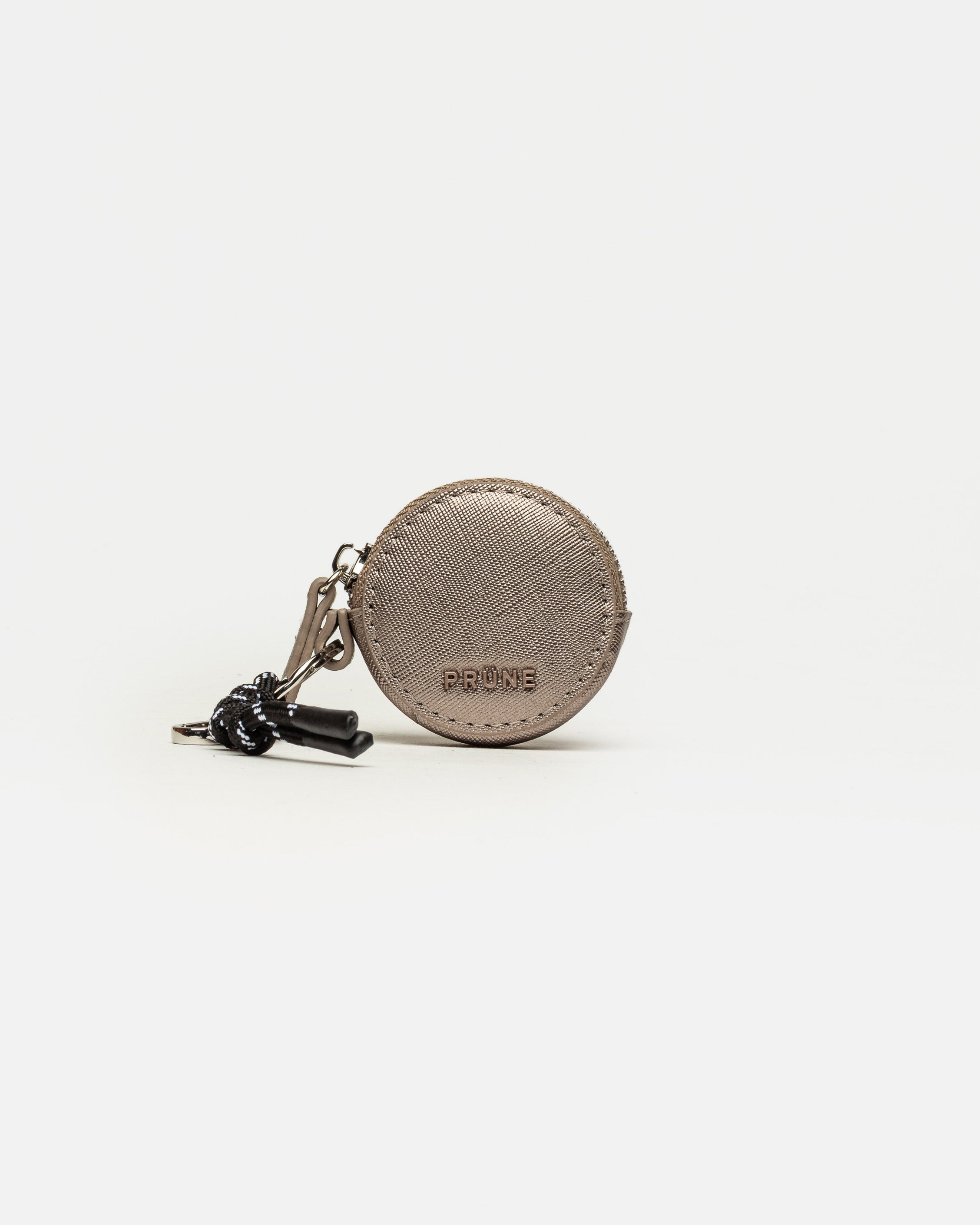 Llavero Charm Round en efecto cuero