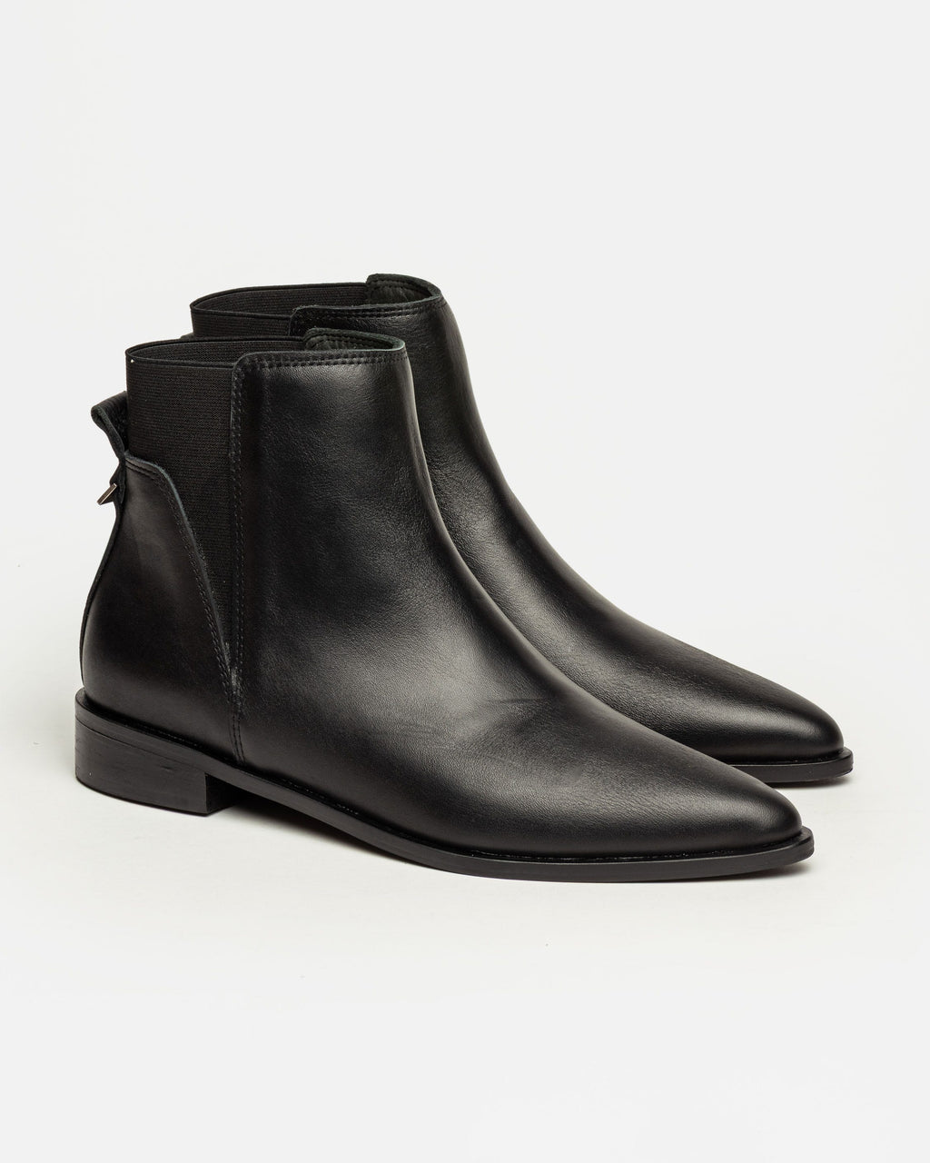 Bota caña baja Samy en cuero liso